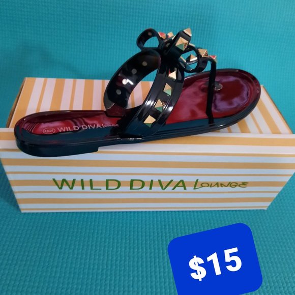 Women's shoes and sandals. - Picture 4 of 16